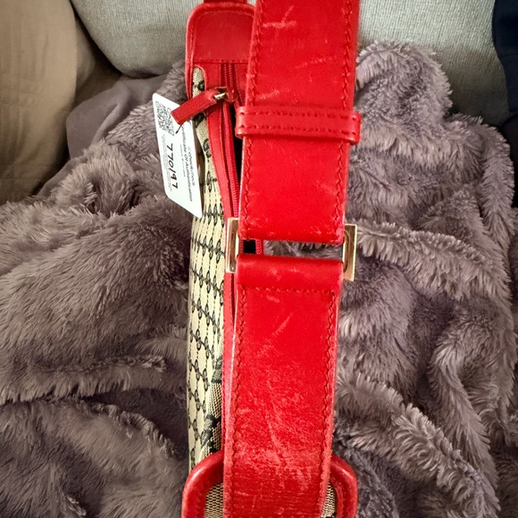 Gucci Red and Beige Shoulder Bag - Picture 9 of 14